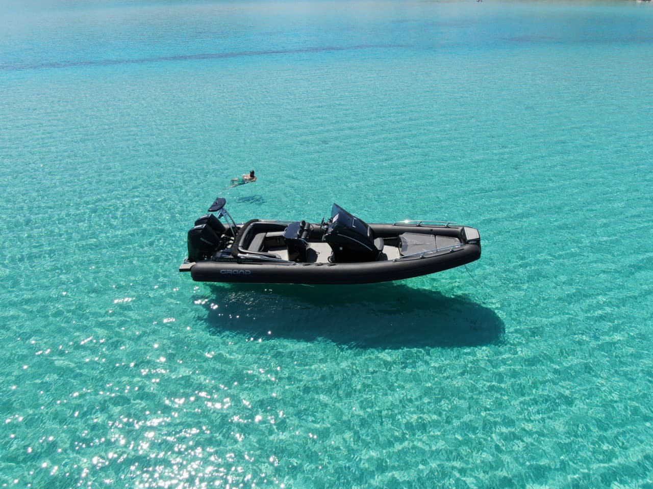 Grand 8.5m • Island‑Hopping Cruise: Paros, Mykonos, Milos & More image 1