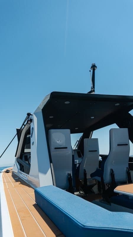 Ronin 35ft • Premium Speedboat Experience • Mykonos, Paros, Koufonisia & More image 7