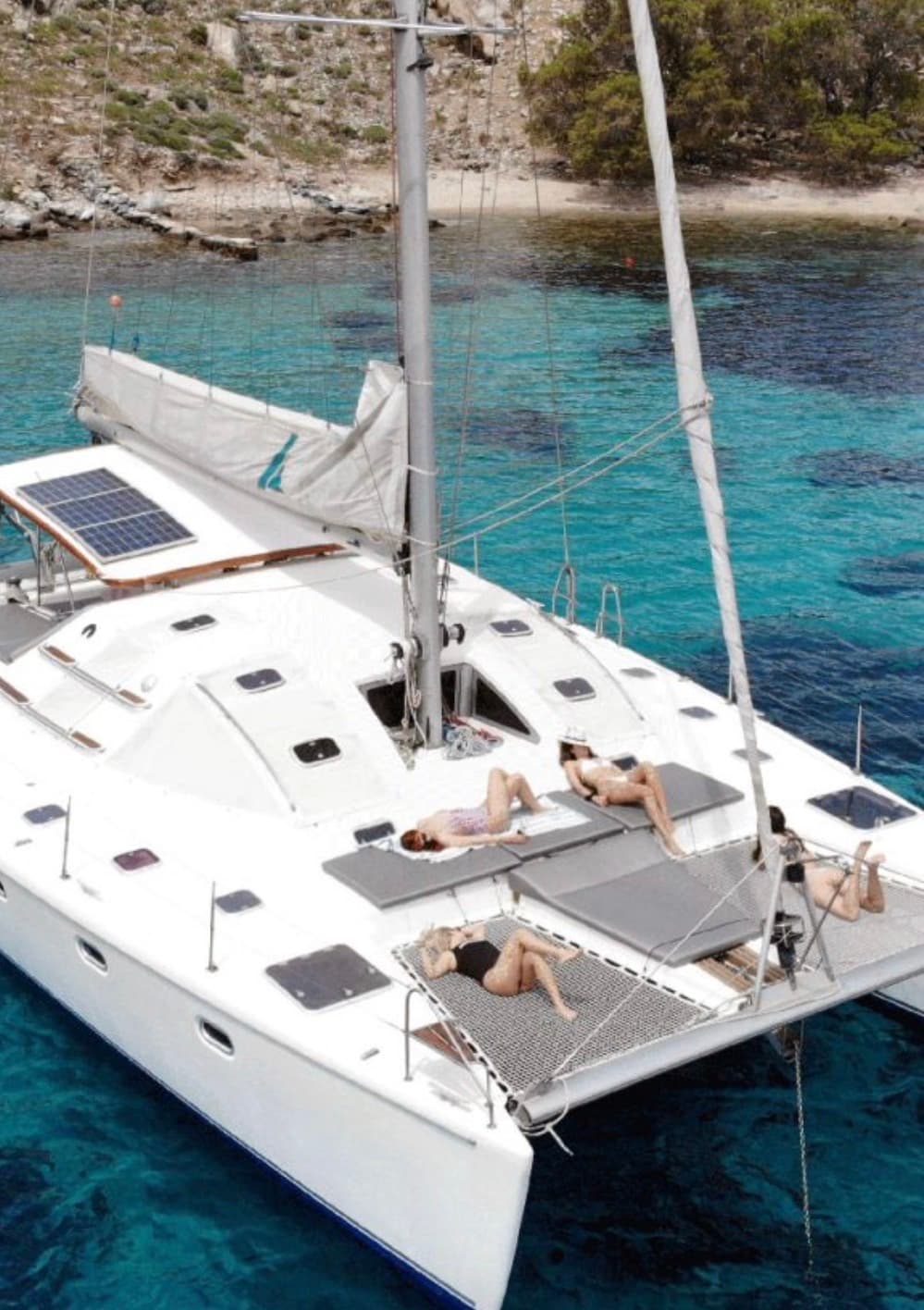 Keenex Pro 445 • Aegean Catamaran Experience from Mykonos image 10