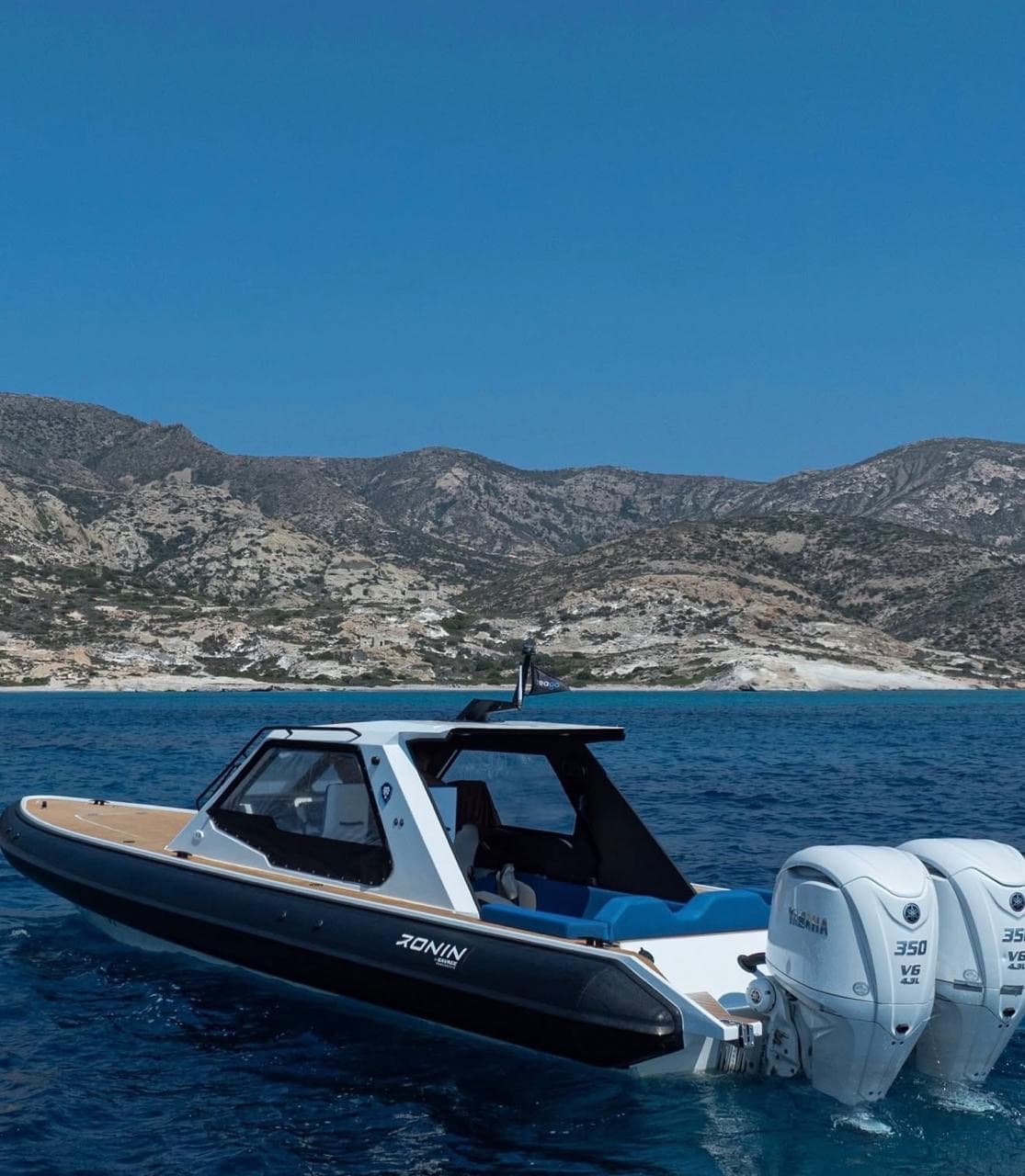 Ronin 35ft • Premium Speedboat Experience • Mykonos, Paros, Koufonisia & More image 12