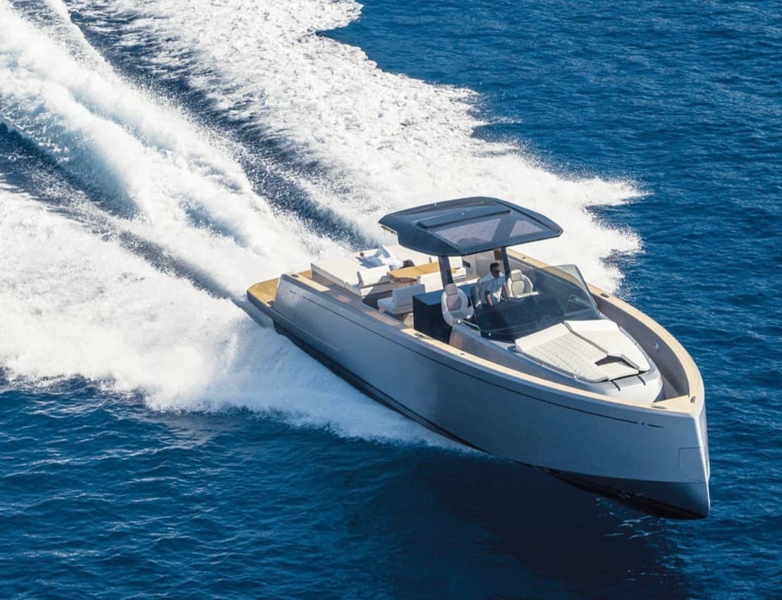 Pardo • Elegant Motorboat Day from Mykonos image 1