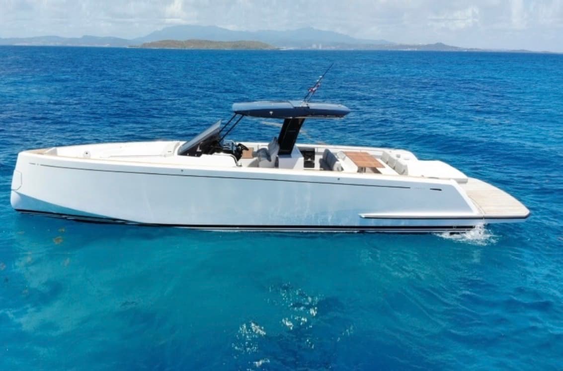 Pardo • Elegant Motorboat Day from Mykonos image 2