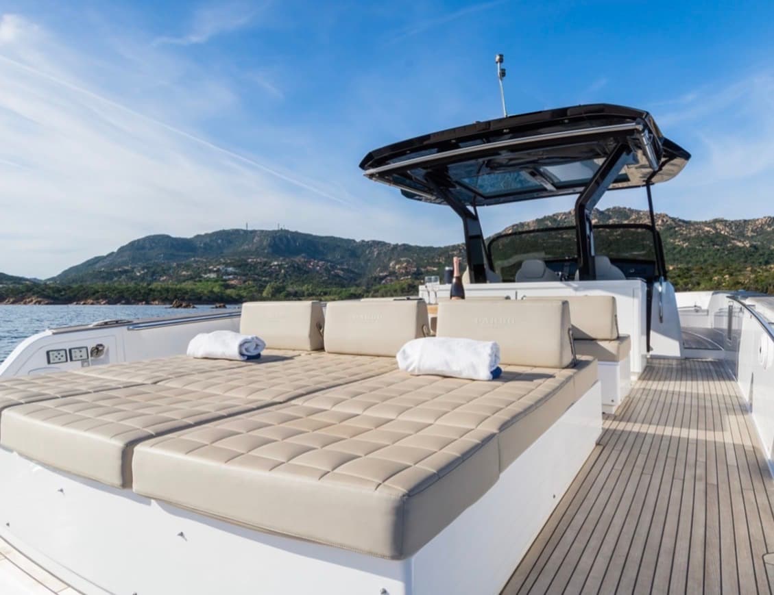 Pardo • Elegant Motorboat Day from Mykonos image 6