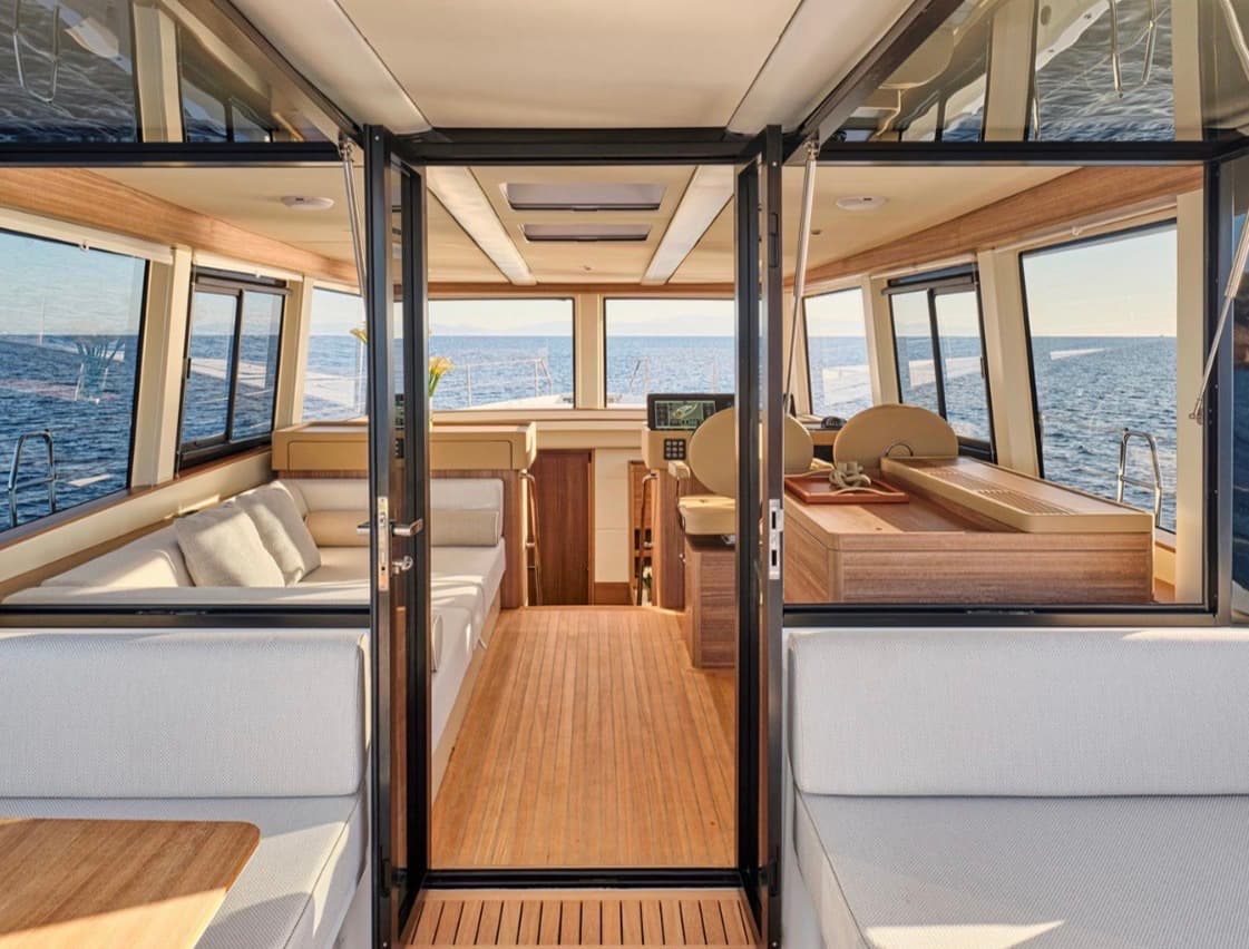 OM • Luxury Mykonos Yacht Cruise: Delos & Rineia image 4