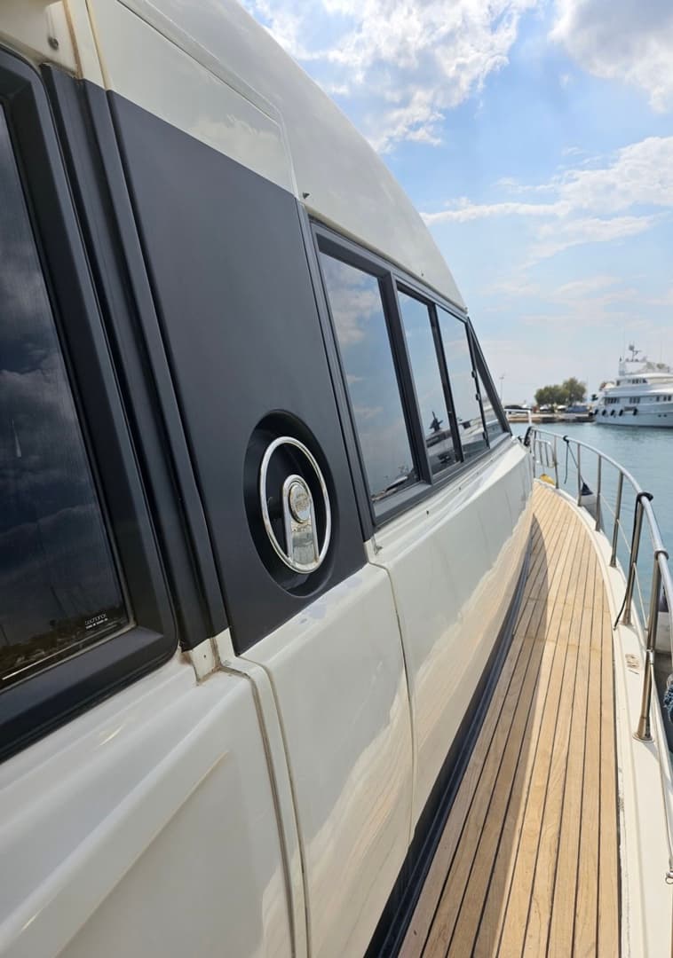 Posillipo • Premium Yacht Cruise: Mykonos, Delos & Rineia image 7