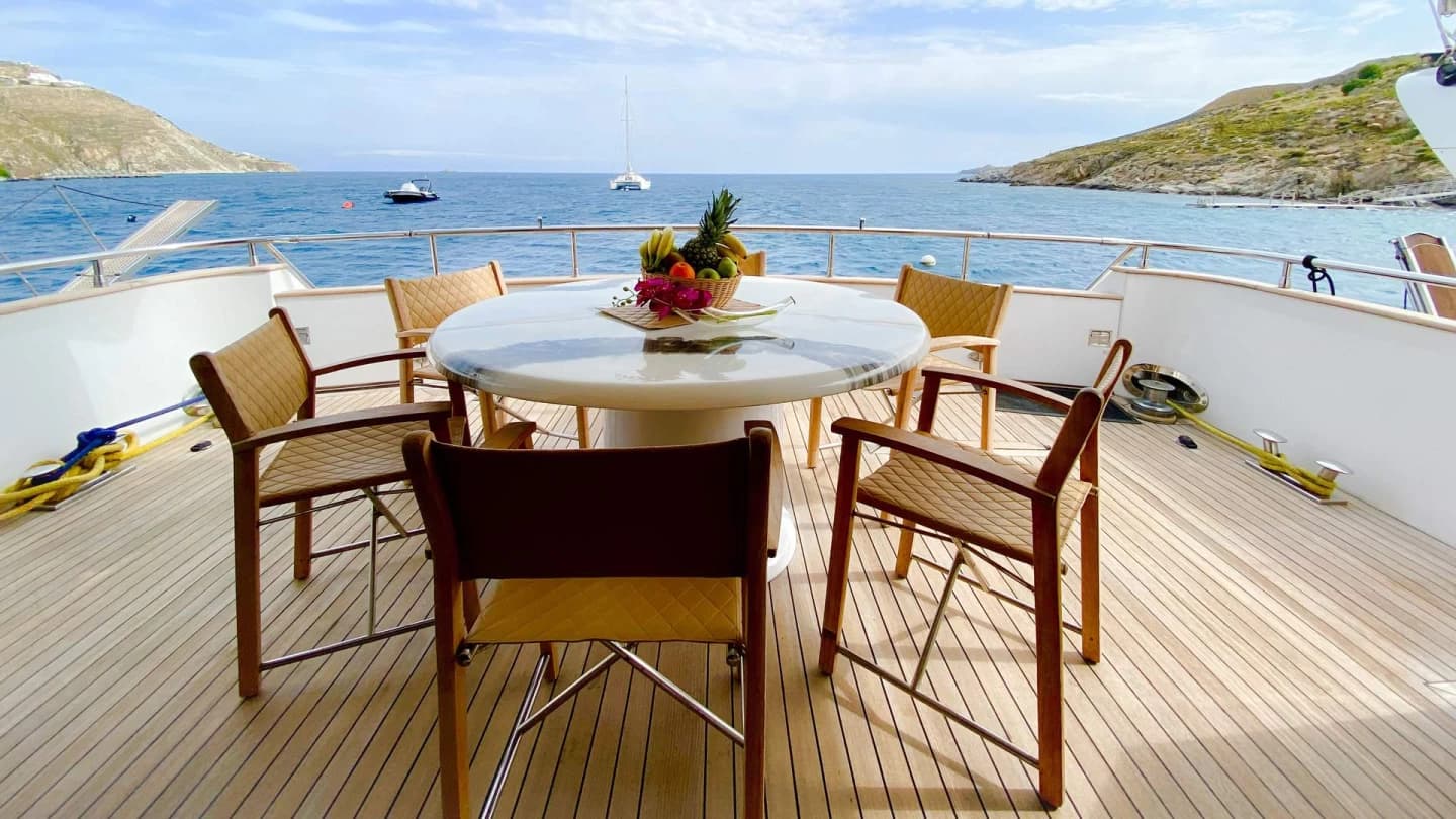 Versil • Premium Superyacht Cruise: Mykonos, Delos & Rineia image 10