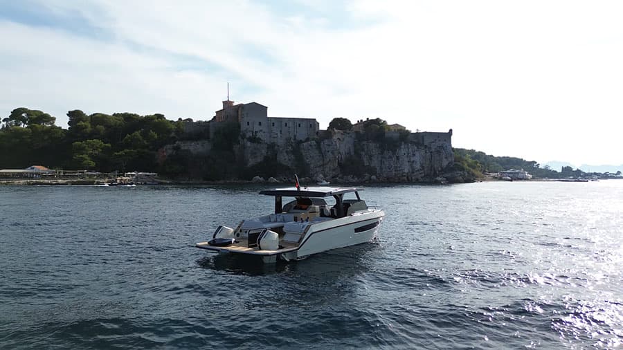 Tesoro • Catamaran Cruise: Mykonos, Delos & Rineia image 7