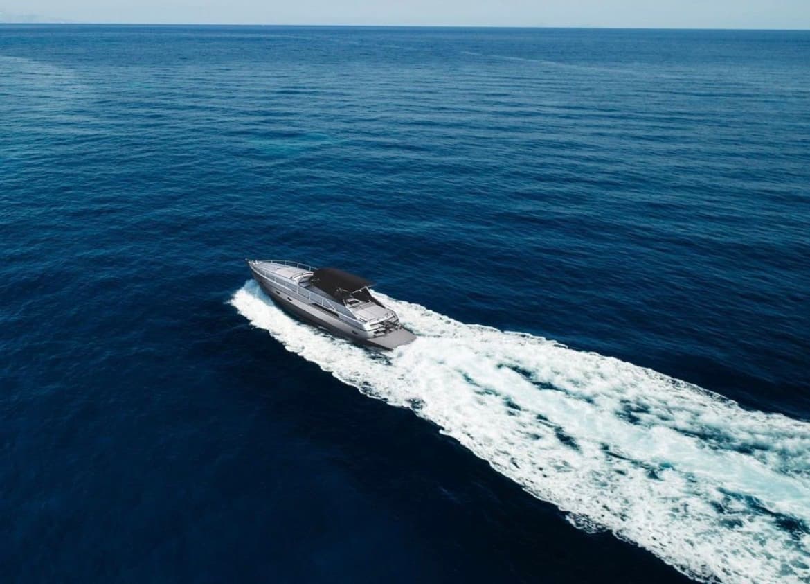 Pershing 40 • Luxury Yacht Cruise: Mykonos Rineia & Delos image 1